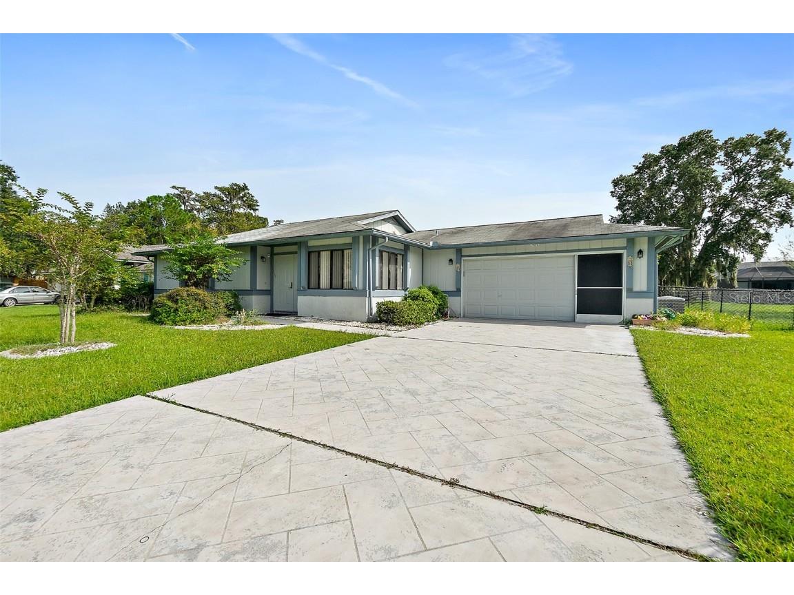 10 Blackthorn Court Palm Coast FL 32137 FC295149 image1