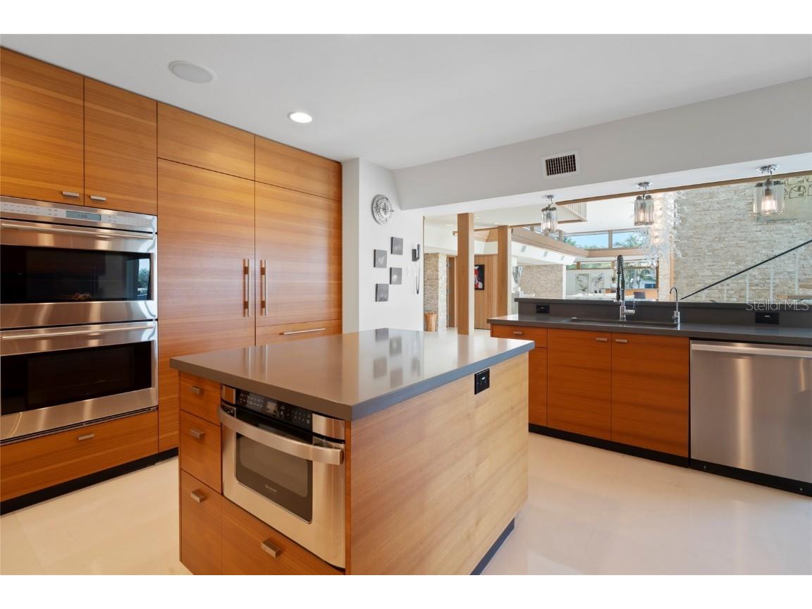 10 Brightwaters Circle NE Saint Petersburg FL 33704 - TAMPA BAY TB8425814 image10