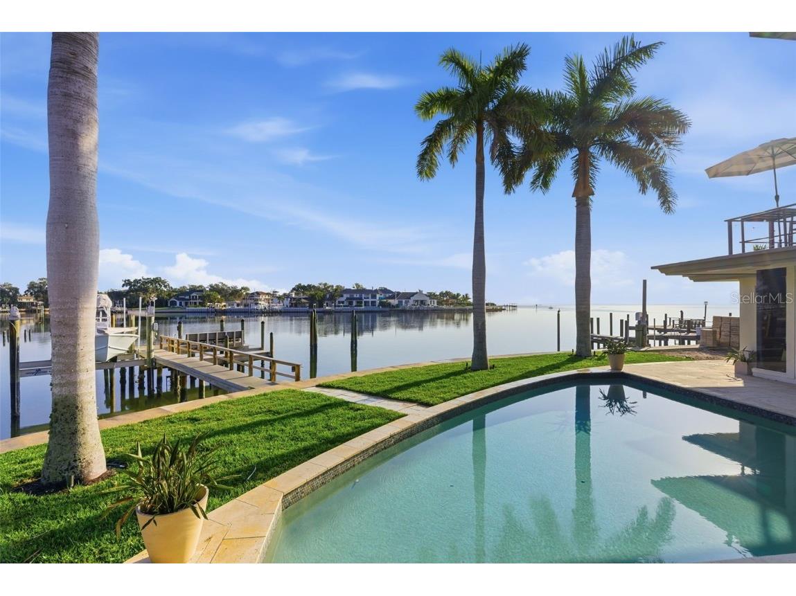 10 Brightwaters Circle NE Saint Petersburg FL 33704 - TAMPA BAY TB8425814 image3