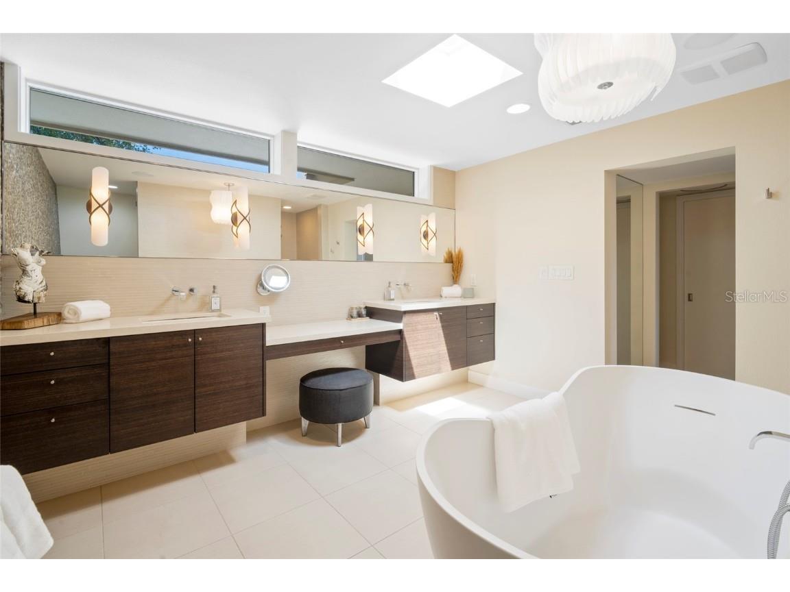 10 Brightwaters Circle NE Saint Petersburg FL 33704 - TAMPA BAY TB8425814 image41