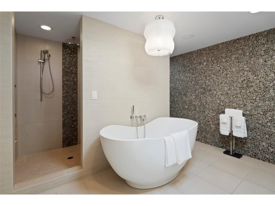 10 Brightwaters Circle NE Saint Petersburg FL 33704 - TAMPA BAY TB8425814 image42