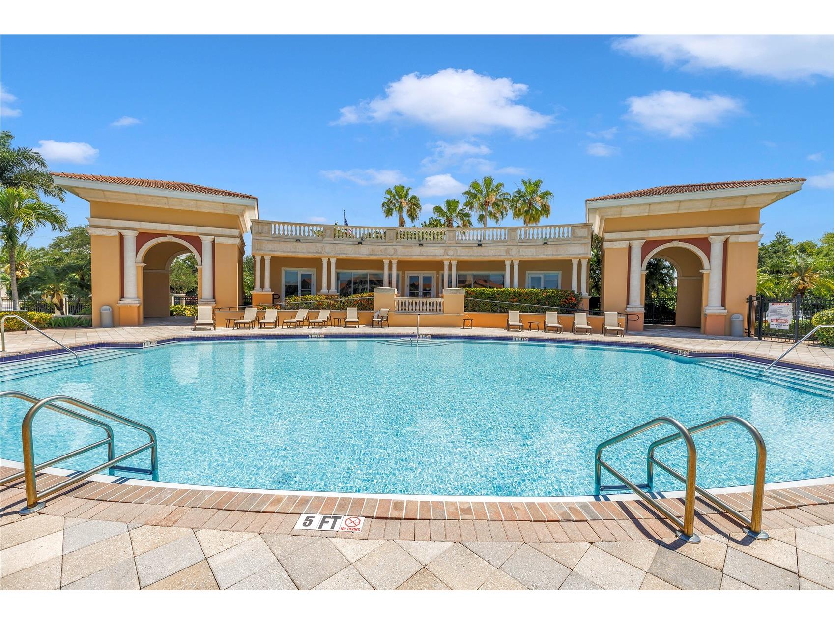 10 Franklin Court S #63D Saint Petersburg FL 33711 TB8507251 image29