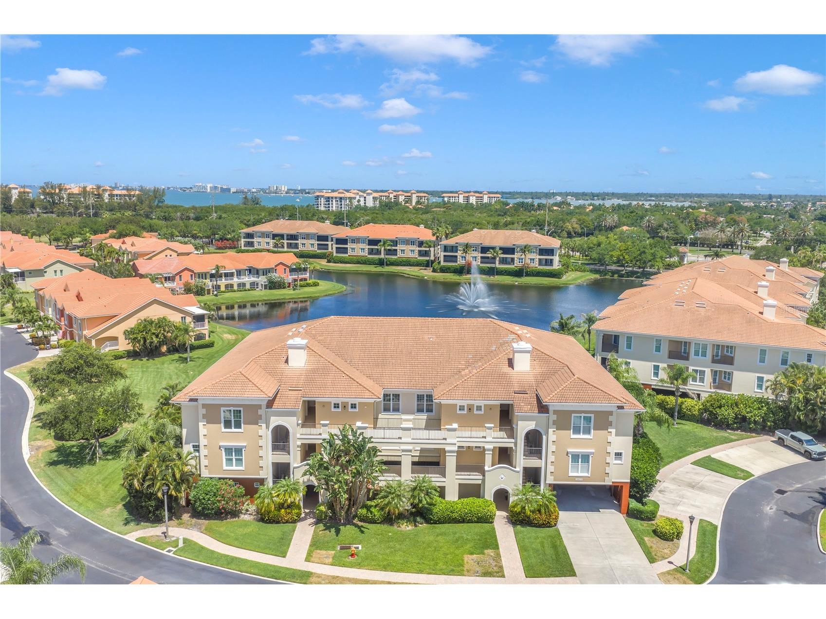 10 Franklin Court S #63D Saint Petersburg FL 33711 TB8507251 image41
