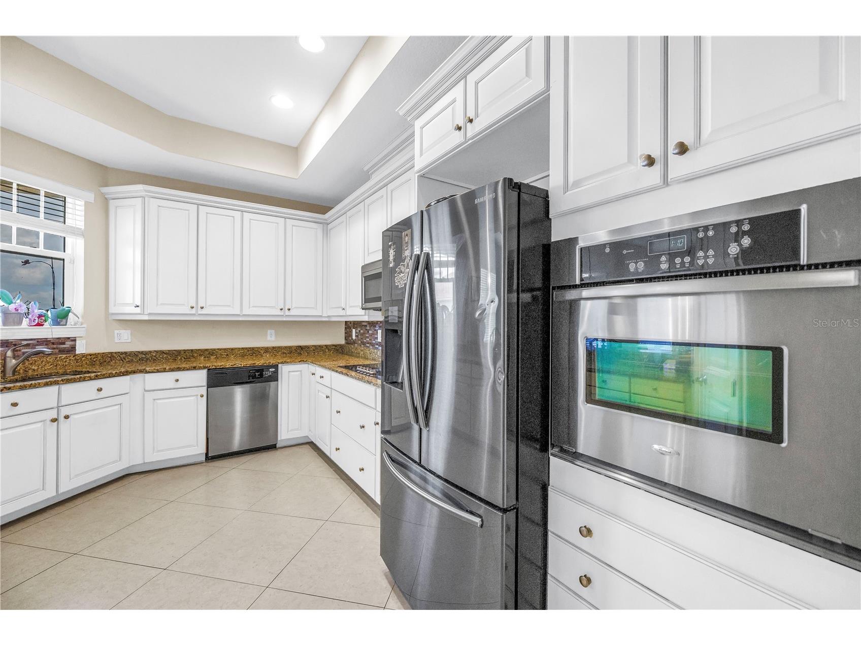 10 Franklin Court S #63D Saint Petersburg FL 33711 TB8507251 image5