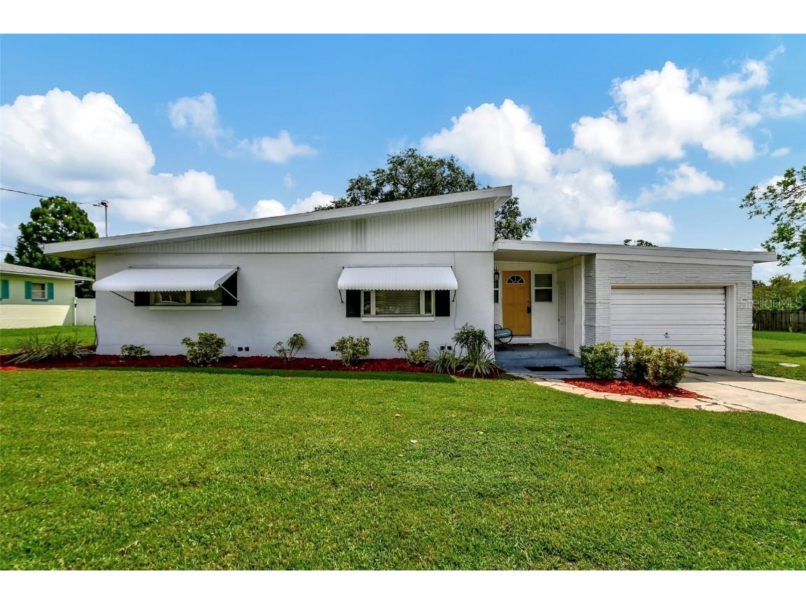 10 Hibiscus Drive Debary FL 32713 V4937075 image1