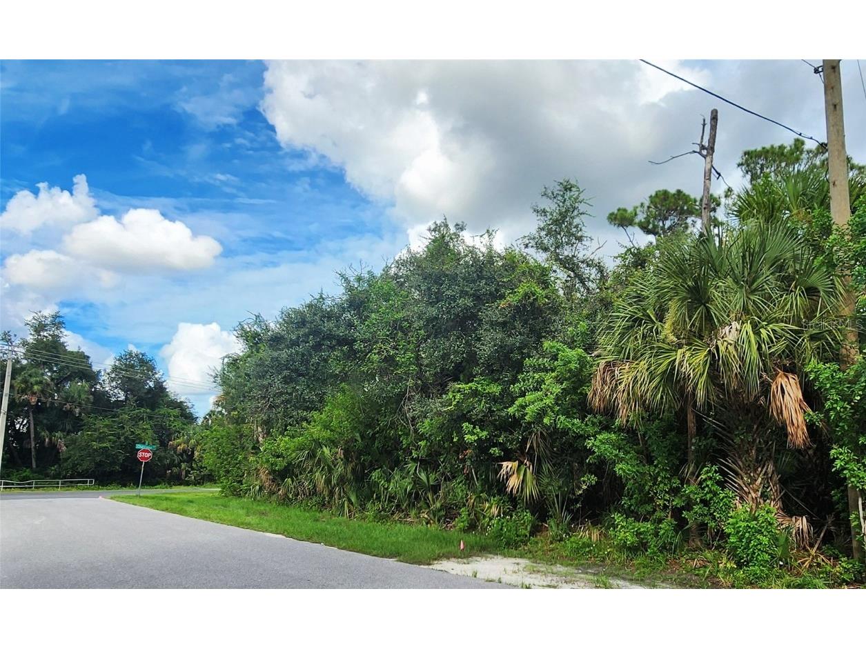 10 Hoffer Street Port Charlotte FL 33953 C7515057 image3