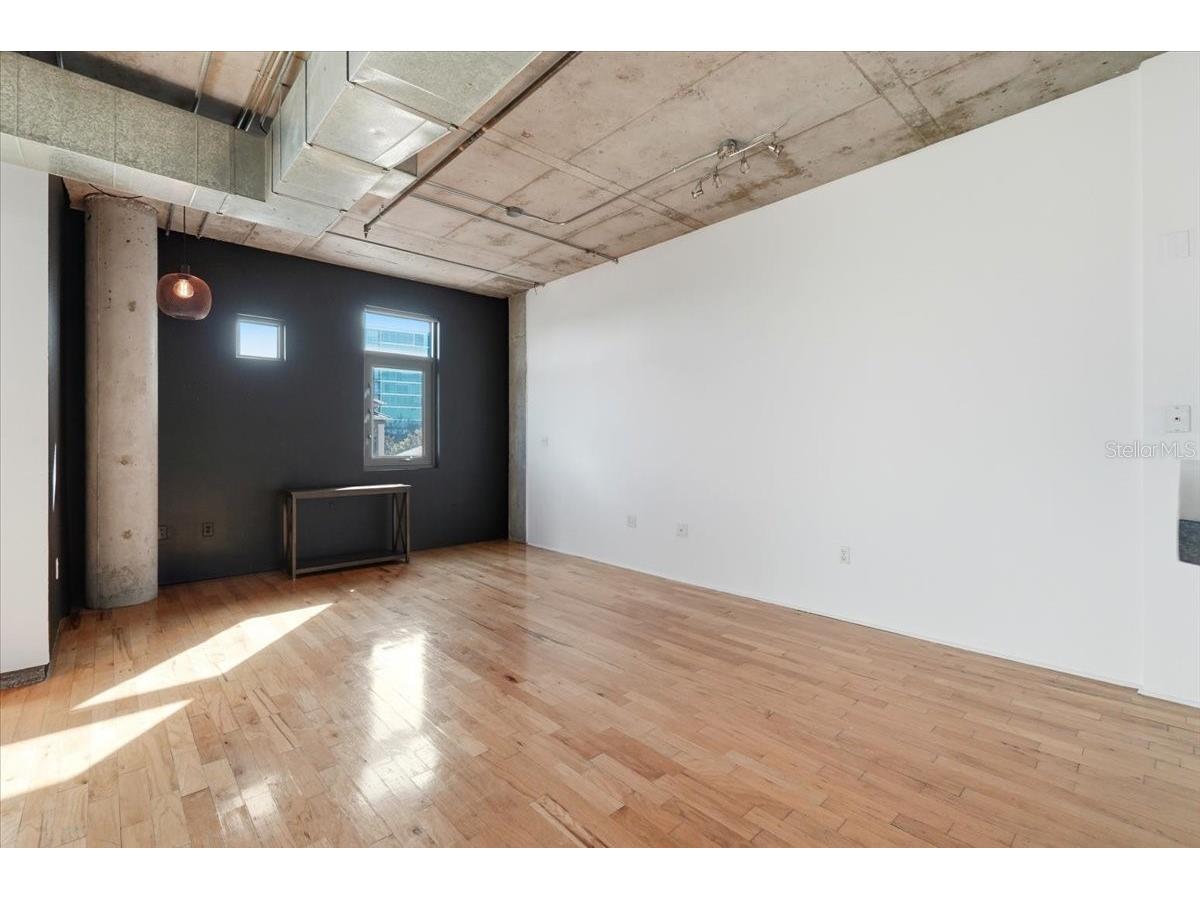 10 N Summerlin Avenue #7 Orlando FL 32801 OM717567 image16