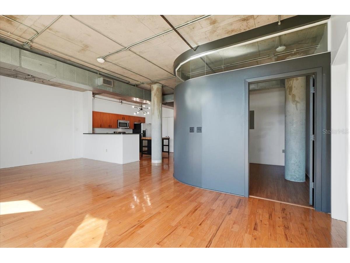 10 N Summerlin Avenue #7 Orlando FL 32801 OM717567 image17