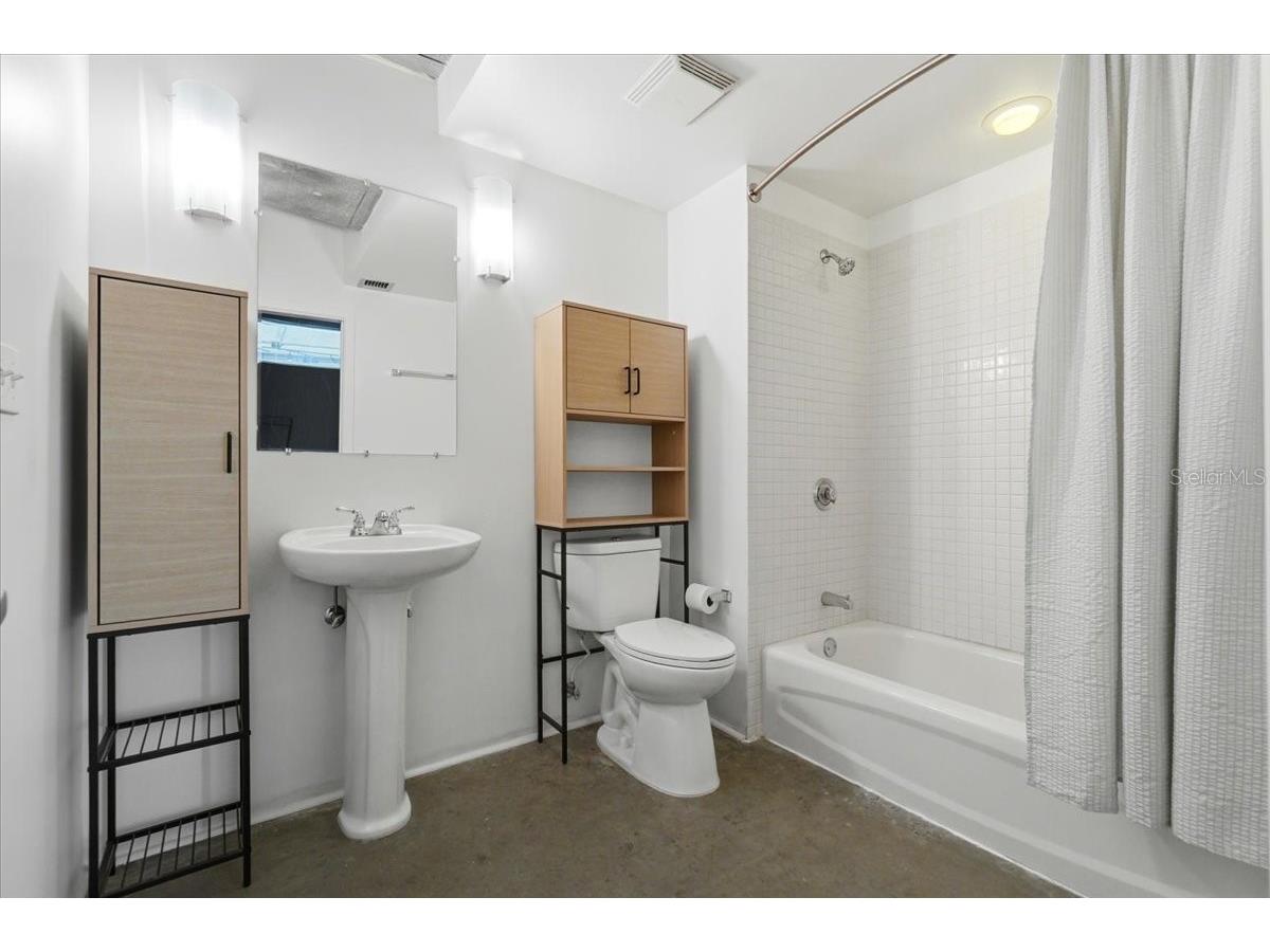 10 N Summerlin Avenue #7 Orlando FL 32801 OM717567 image20