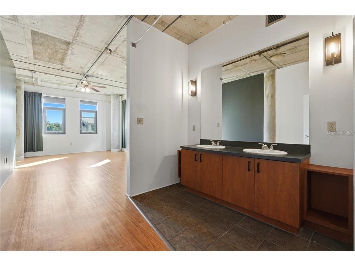 10 N Summerlin Avenue #7 Orlando FL 32801 OM717567 image29