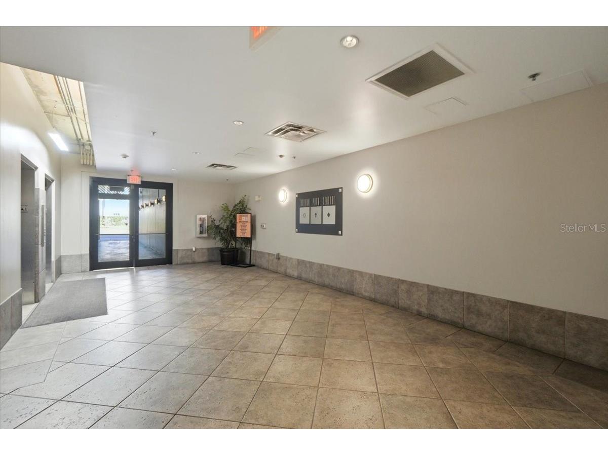 10 N Summerlin Avenue #7 Orlando FL 32801 OM717567 image9