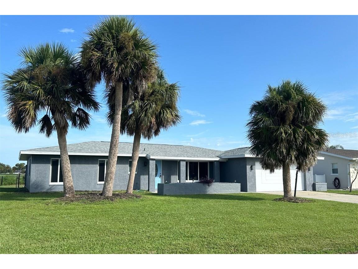 10 Oakland Hills Court Rotonda West FL 33947 A4621049 image1