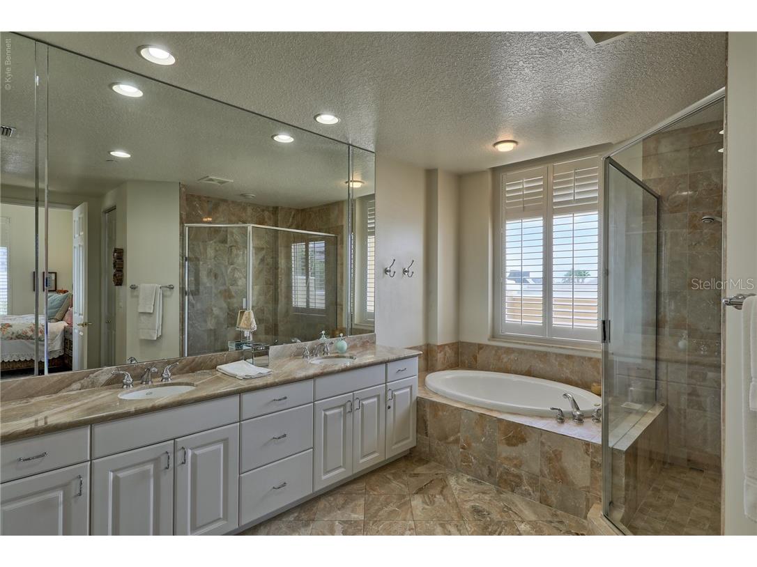 10 Papaya Street #305 Clearwater Beach FL 33767 - GULF OF MEXICO U7776985 image17