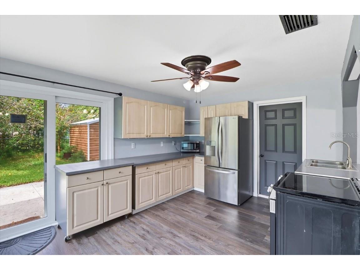 10 S Barbour Street Beverly Hills FL 34465 OM709876 image11