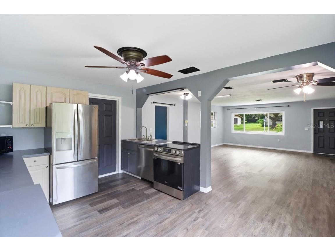 10 S Barbour Street Beverly Hills FL 34465 OM709876 image13