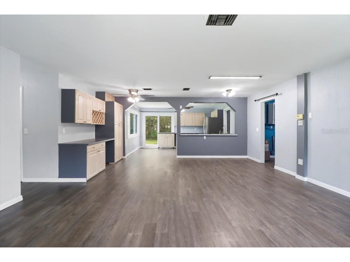 10 S Barbour Street Beverly Hills FL 34465 OM709876 image6