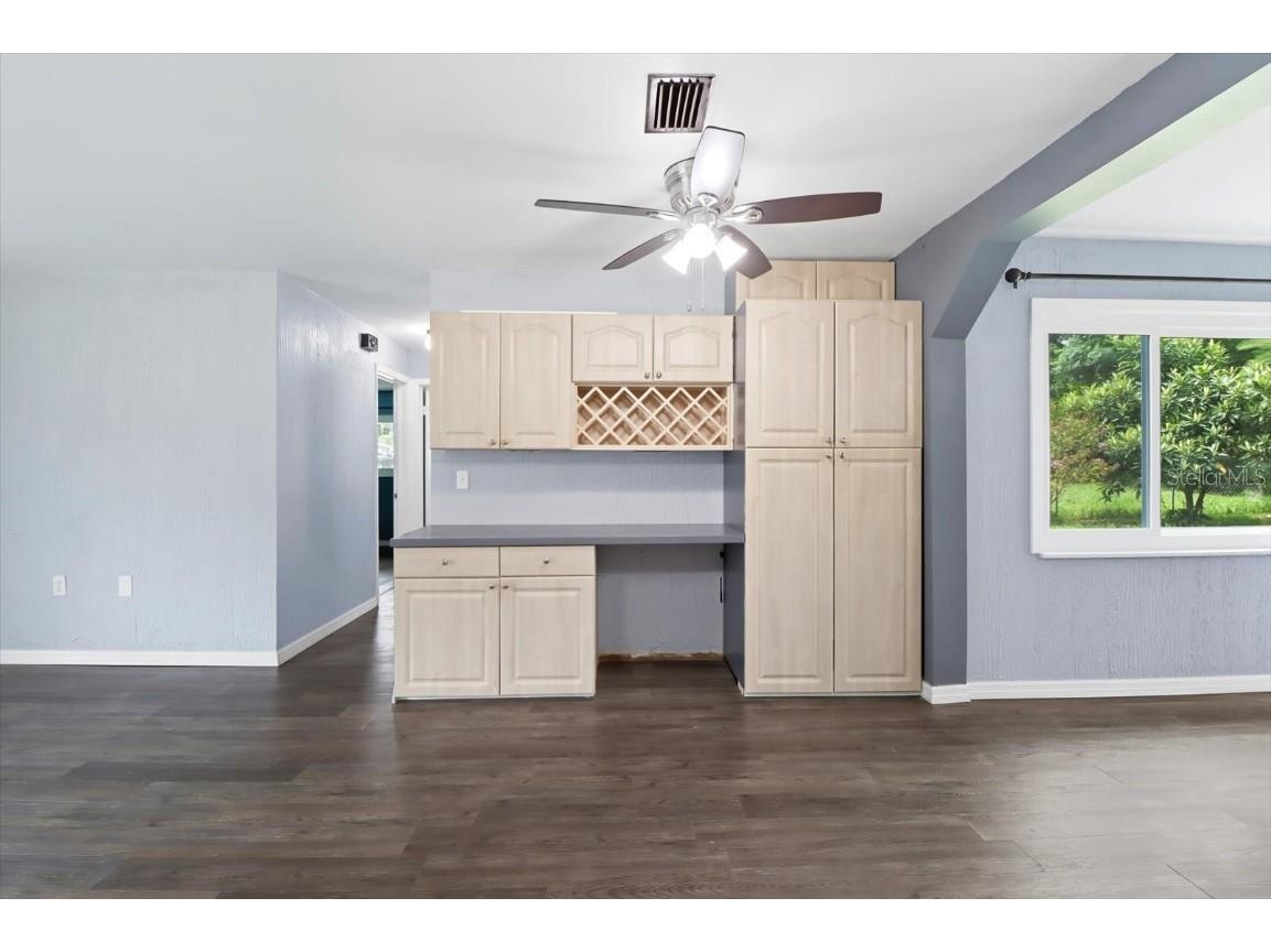 10 S Barbour Street Beverly Hills FL 34465 OM709876 image9