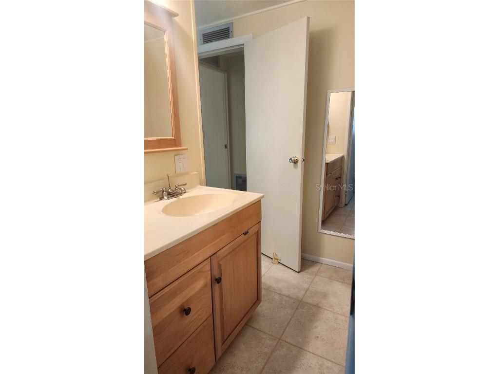 10 S Botany Bay Circle Englewood FL 34223 A4660922 image22