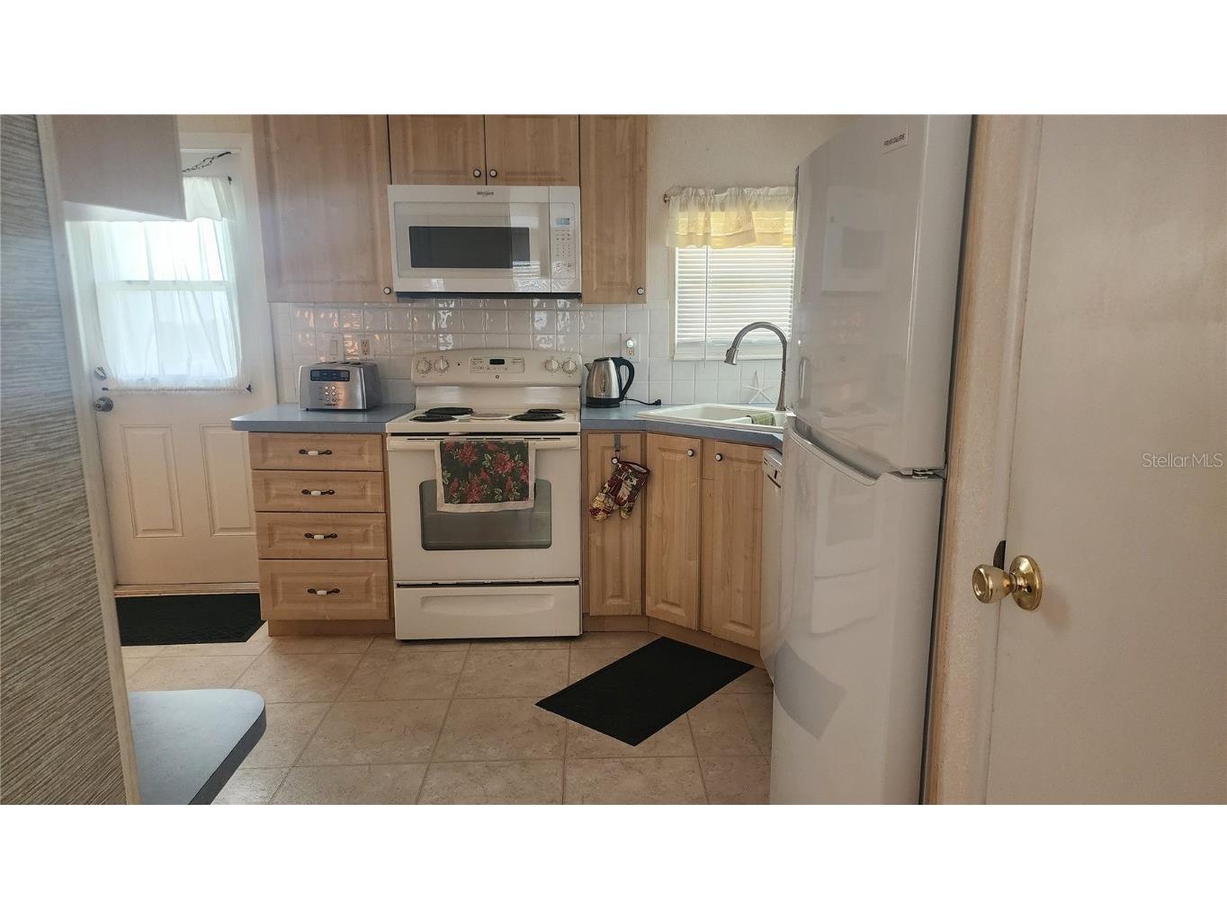 10 S Botany Bay Circle Englewood FL 34223 A4660922 image5