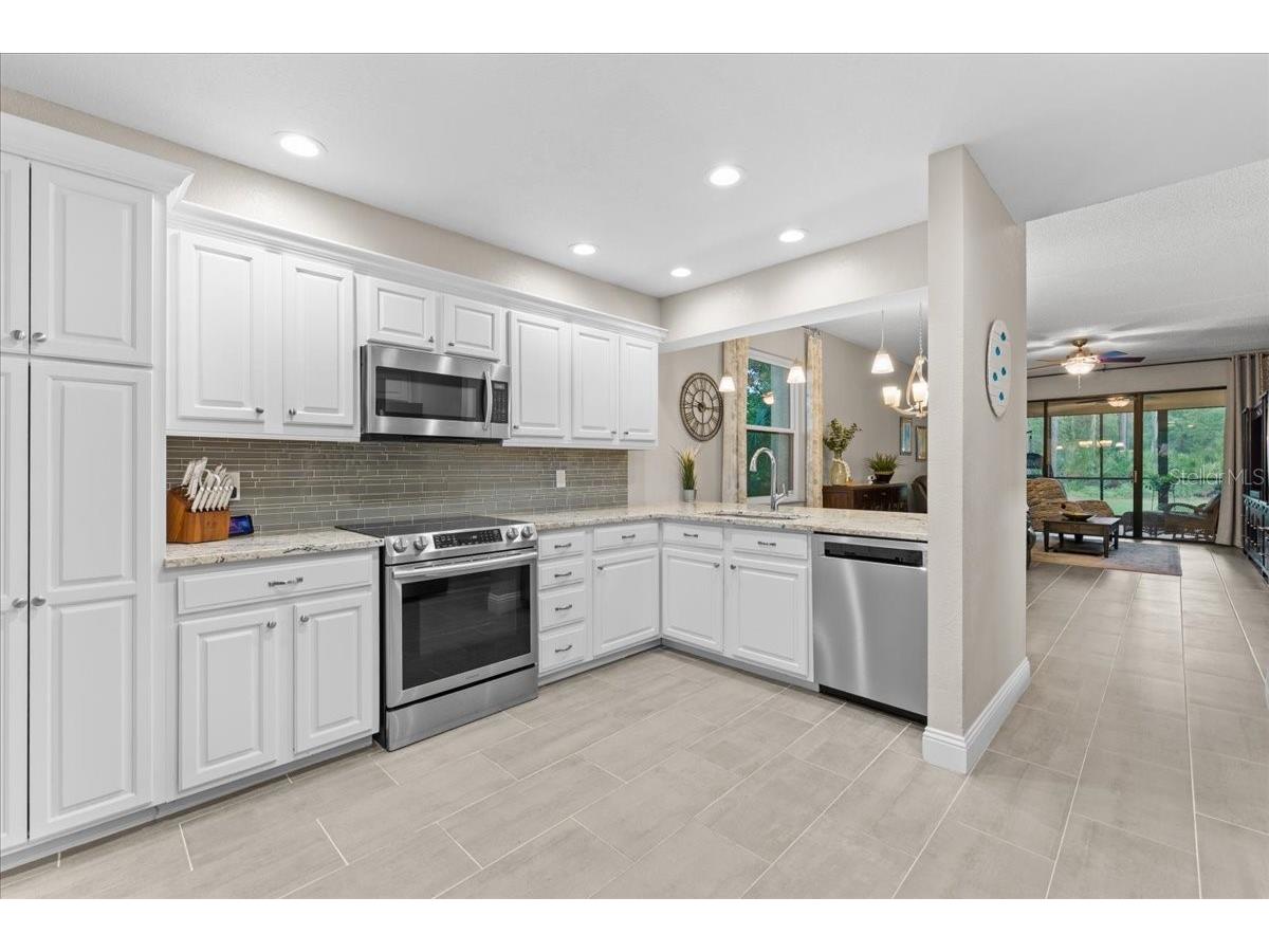 10 Shamrock Way #10 Oldsmar FL 34677 TB8506563 image2