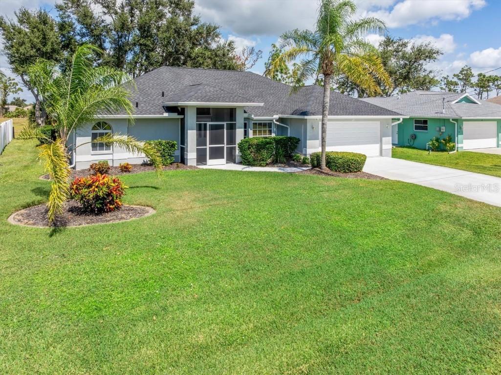 10 Sportsman Place Rotonda West FL 33947 D6144055 image1