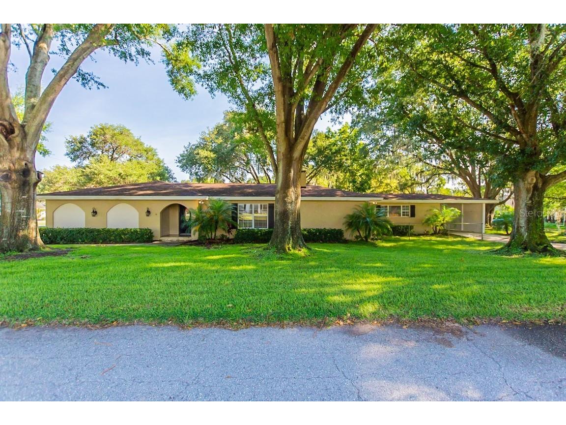 10 W Lake Hamilton Circle Winter Haven FL 33881 O6037517 image1