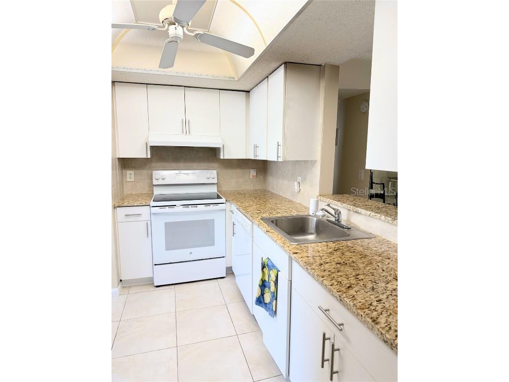 10 Willowbrook Lane #207 Delray Beach FL 33446 OM704591 image1