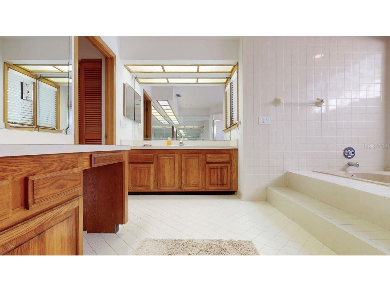 10 Woodridge Circle Oldsmar FL 34677 TB8440718 image15