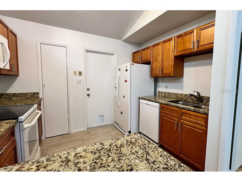 10 York Court Kissimmee FL 34758 S5139459 image6