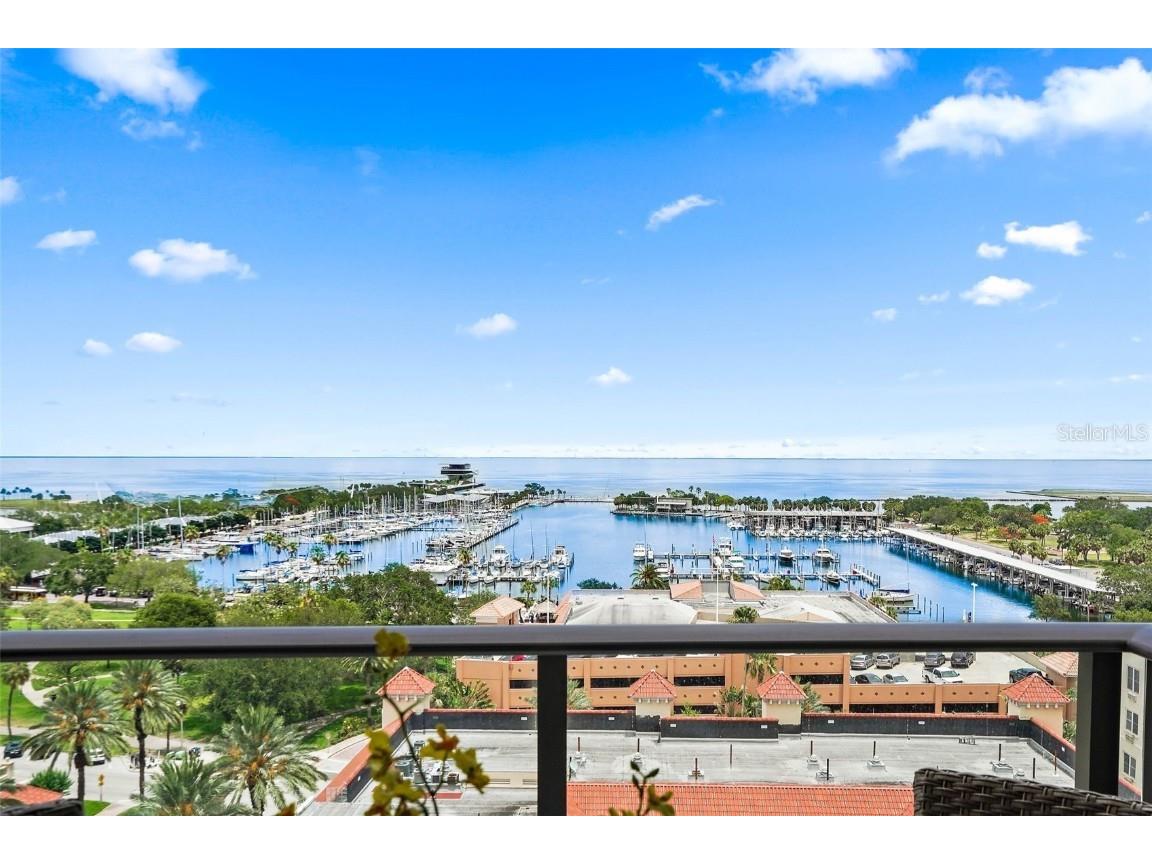 100 1st Avenue N #1004 Saint Petersburg FL 33701 - TAMPA BAY U8214667 image1