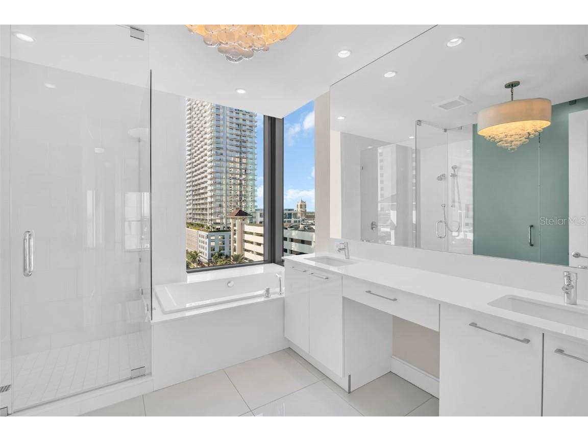 100 1st Avenue N #1005 Saint Petersburg FL 33701 - TAMPA BAY TB8369836 image22