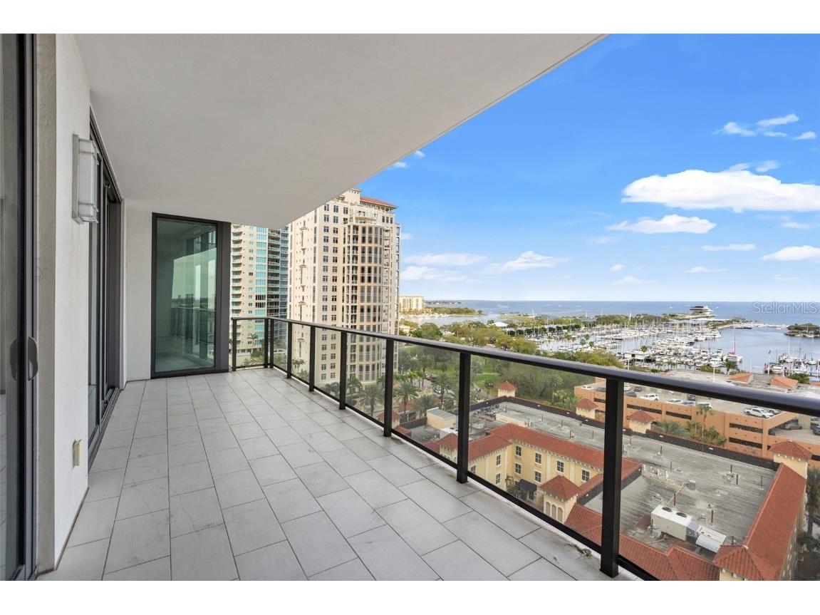 100 1st Avenue N #1102 Saint Petersburg FL 33701 - TAMPA BAY U8191725 image1