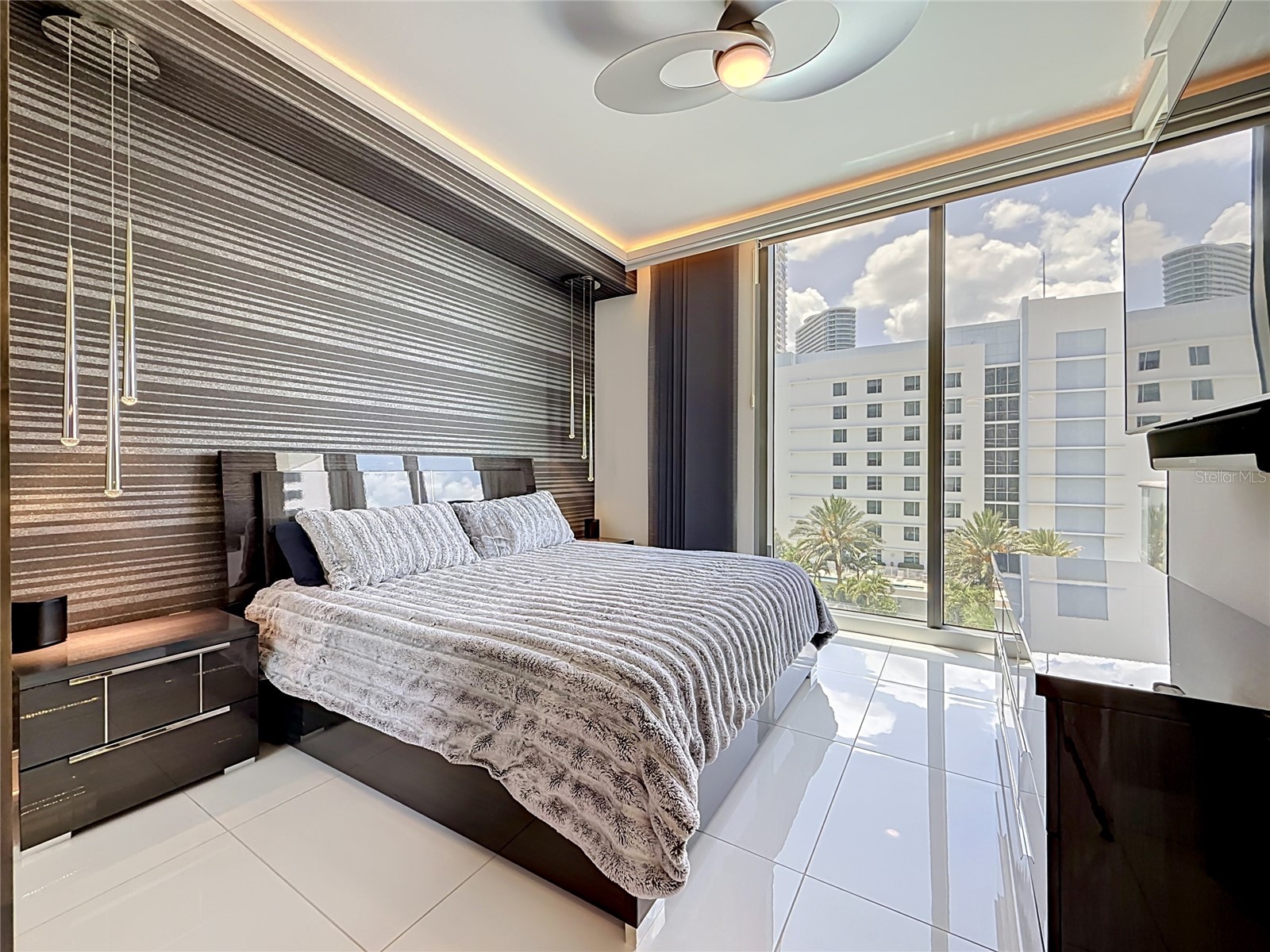 100 1st Avenue N #1106 Saint Petersburg FL 33701 TB8507991 image18