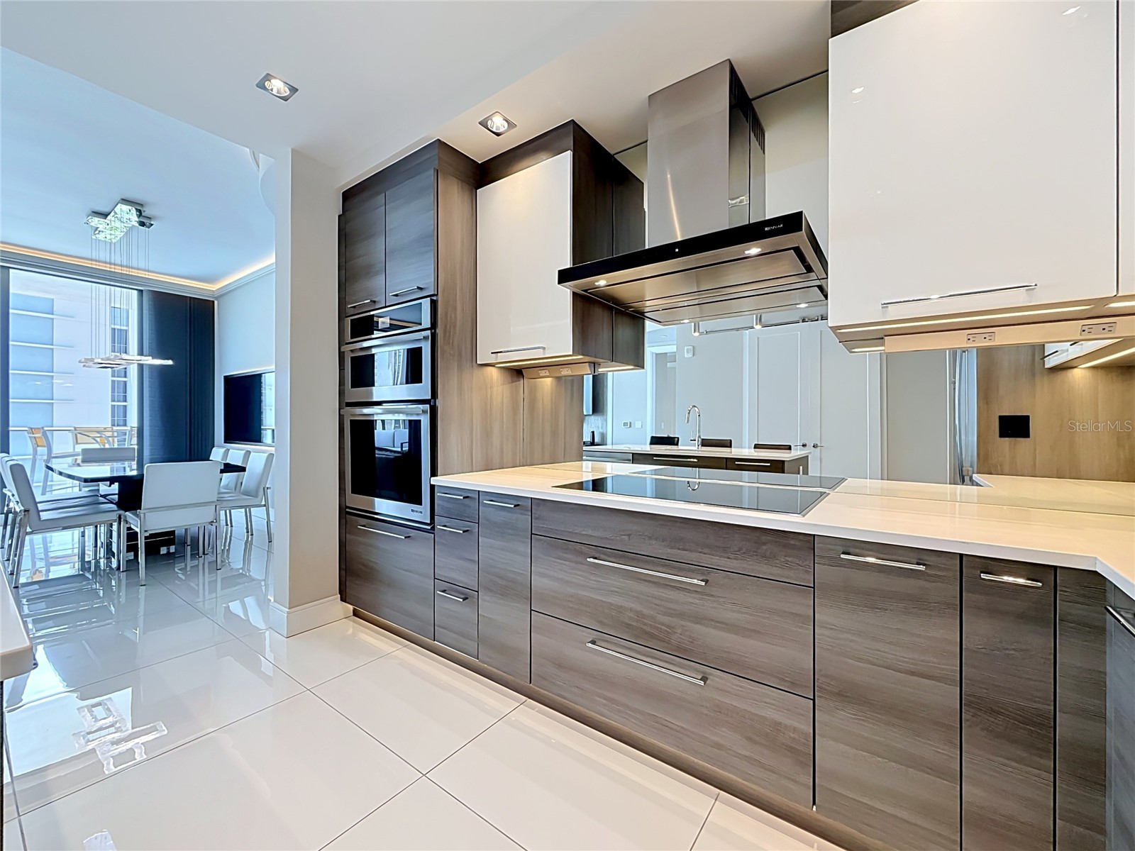 100 1st Avenue N #1106 Saint Petersburg FL 33701 TB8507991 image8