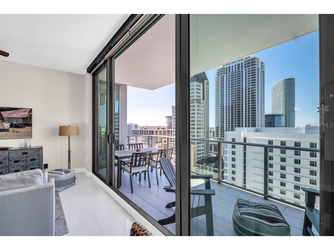 100 1st Avenue N #1706 Saint Petersburg FL 33701 TB8447075 image16