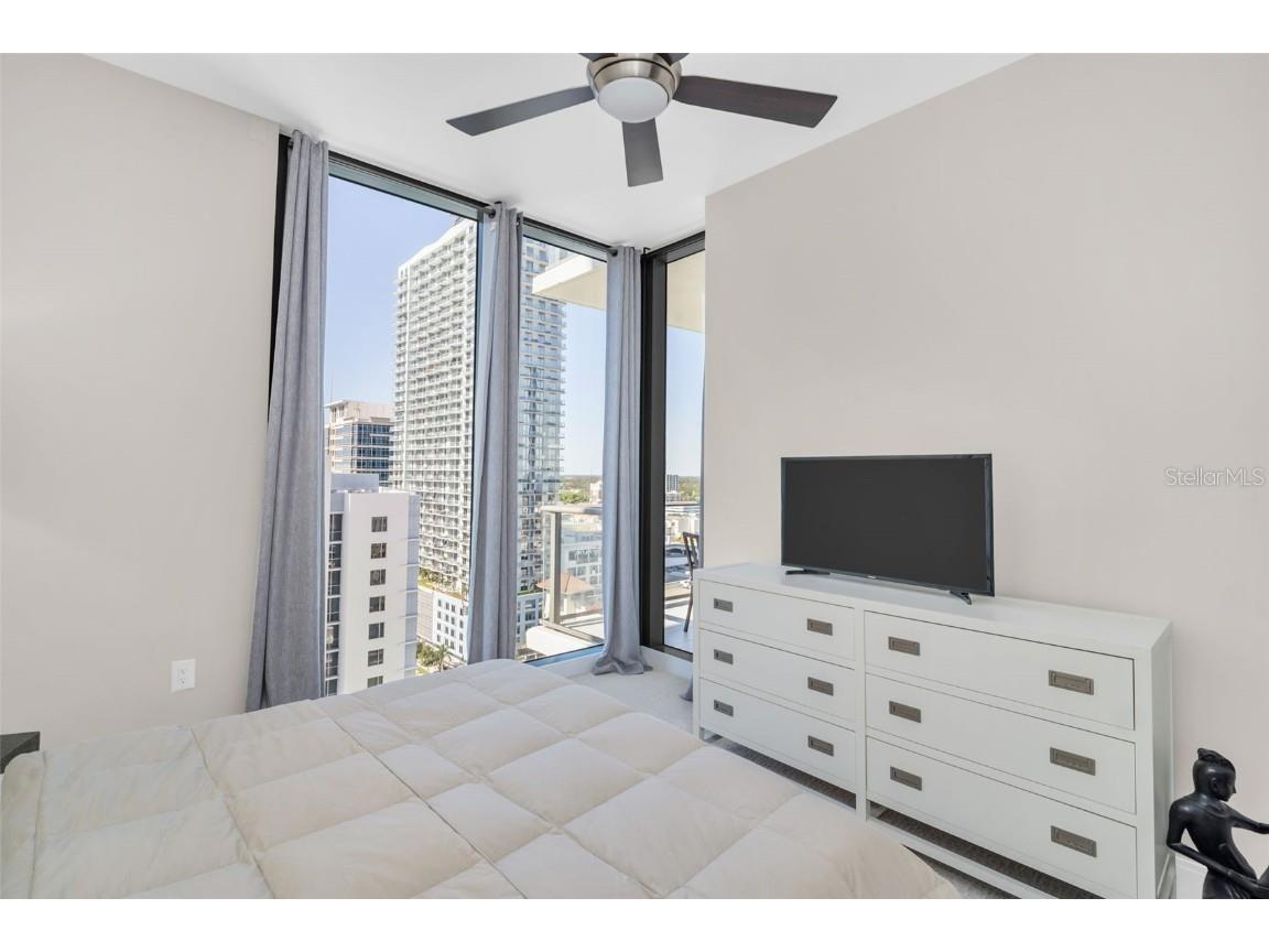 100 1st Avenue N #1706 Saint Petersburg FL 33701 TB8447075 image20