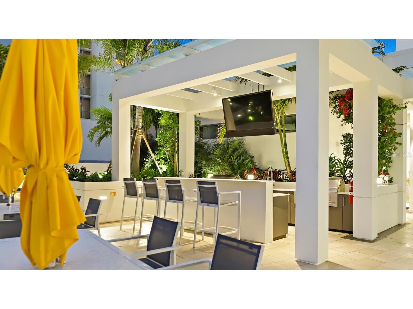 100 1st Avenue N #1706 Saint Petersburg FL 33701 TB8447075 image40