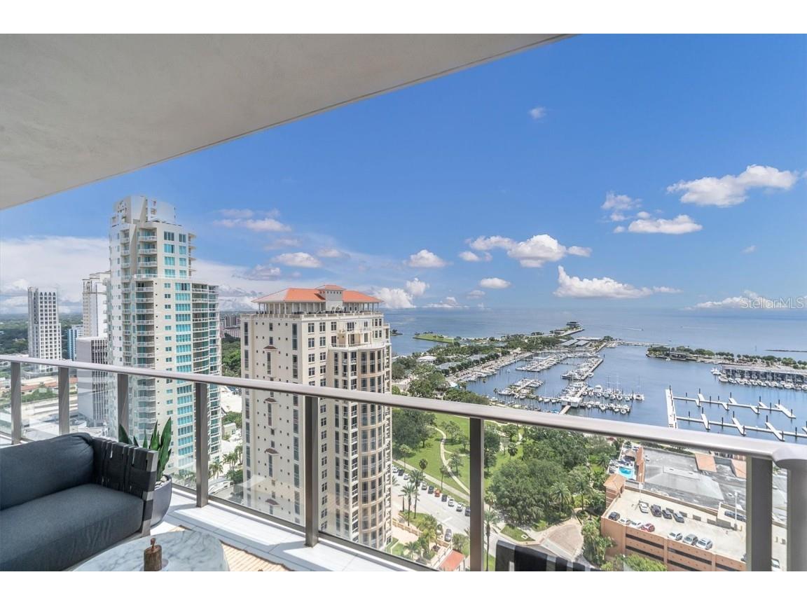 100 1st Avenue N #2205 Saint Petersburg FL 33701 - TAMPA BAY U8246510 image1