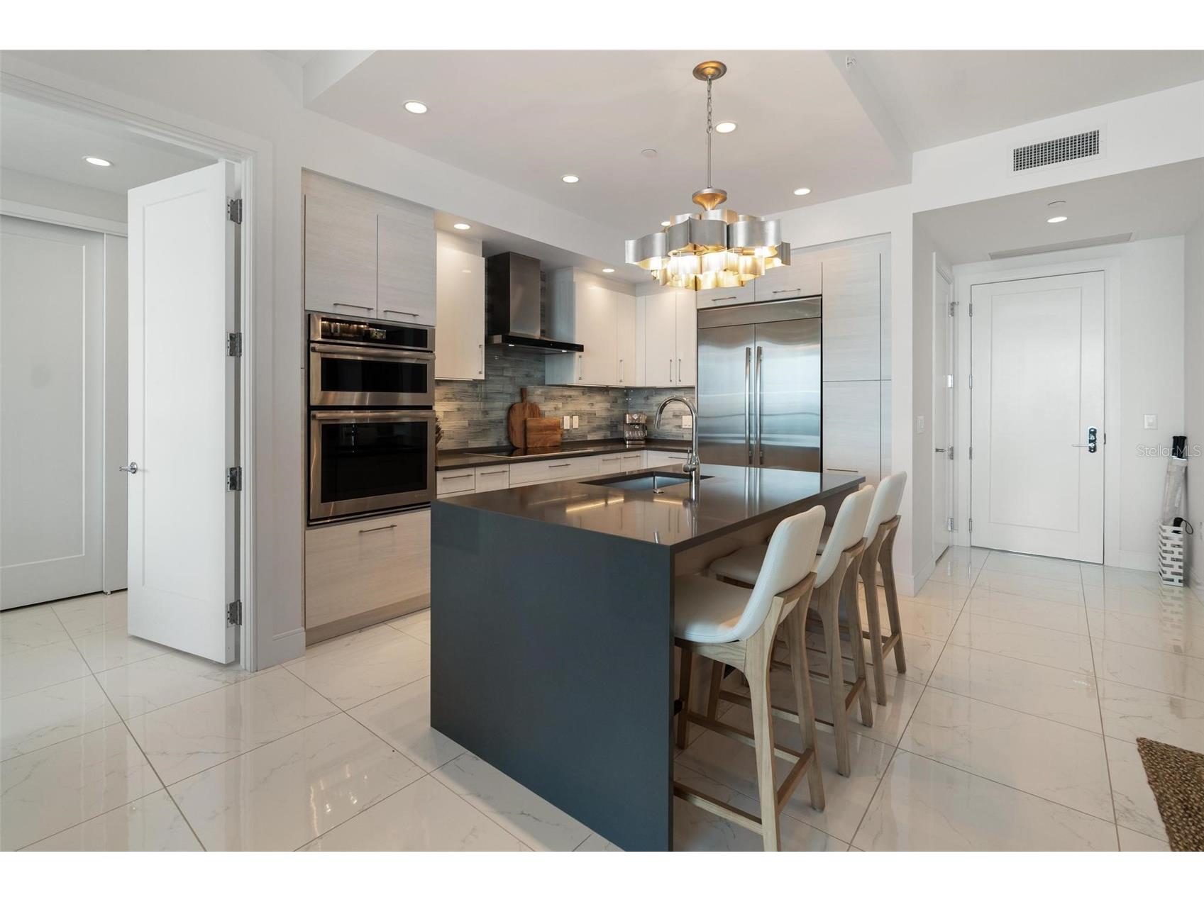 100 1st Avenue N #2302 Saint Petersburg FL 33701 - TAMPA BAY TB8526203 image16