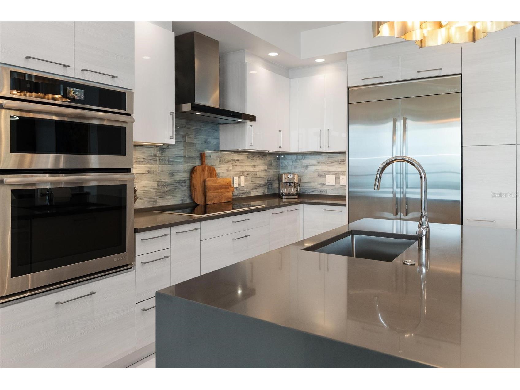 100 1st Avenue N #2302 Saint Petersburg FL 33701 - TAMPA BAY TB8526203 image17
