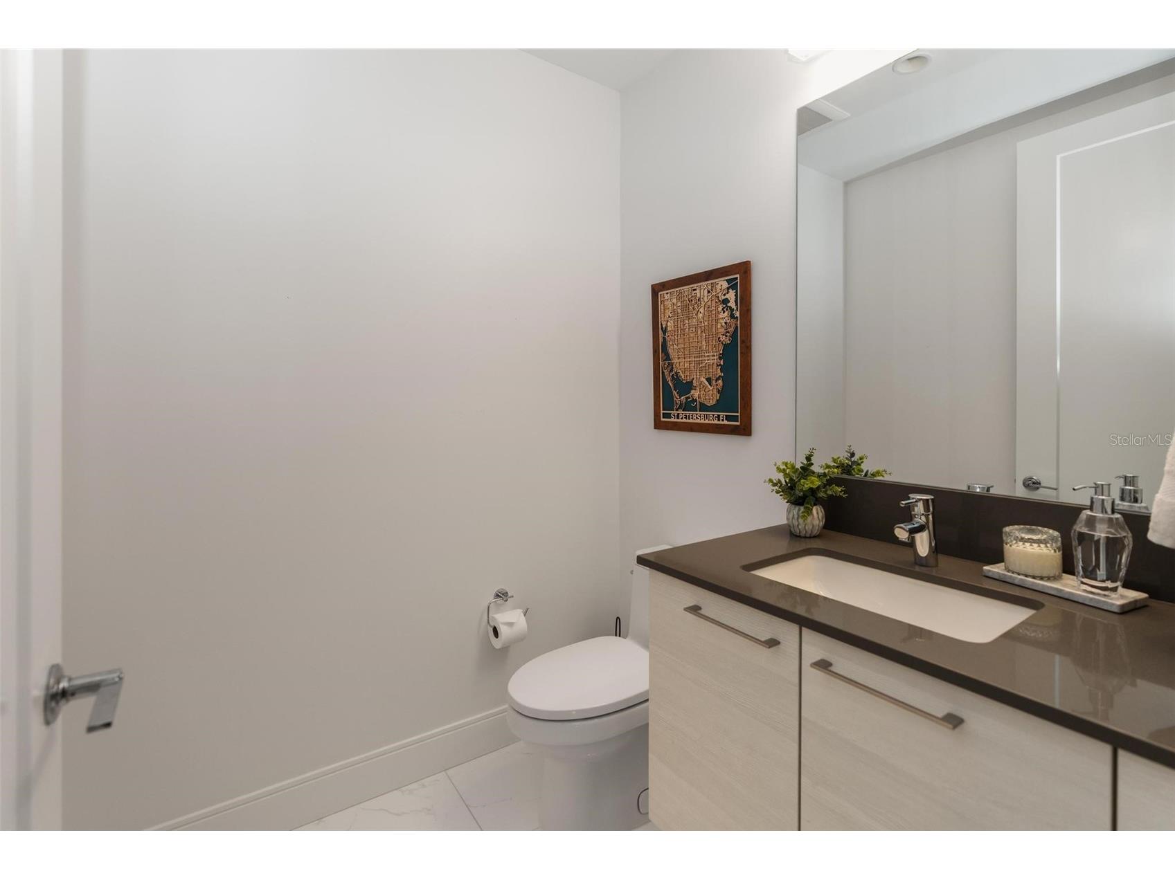100 1st Avenue N #2302 Saint Petersburg FL 33701 - TAMPA BAY TB8526203 image45