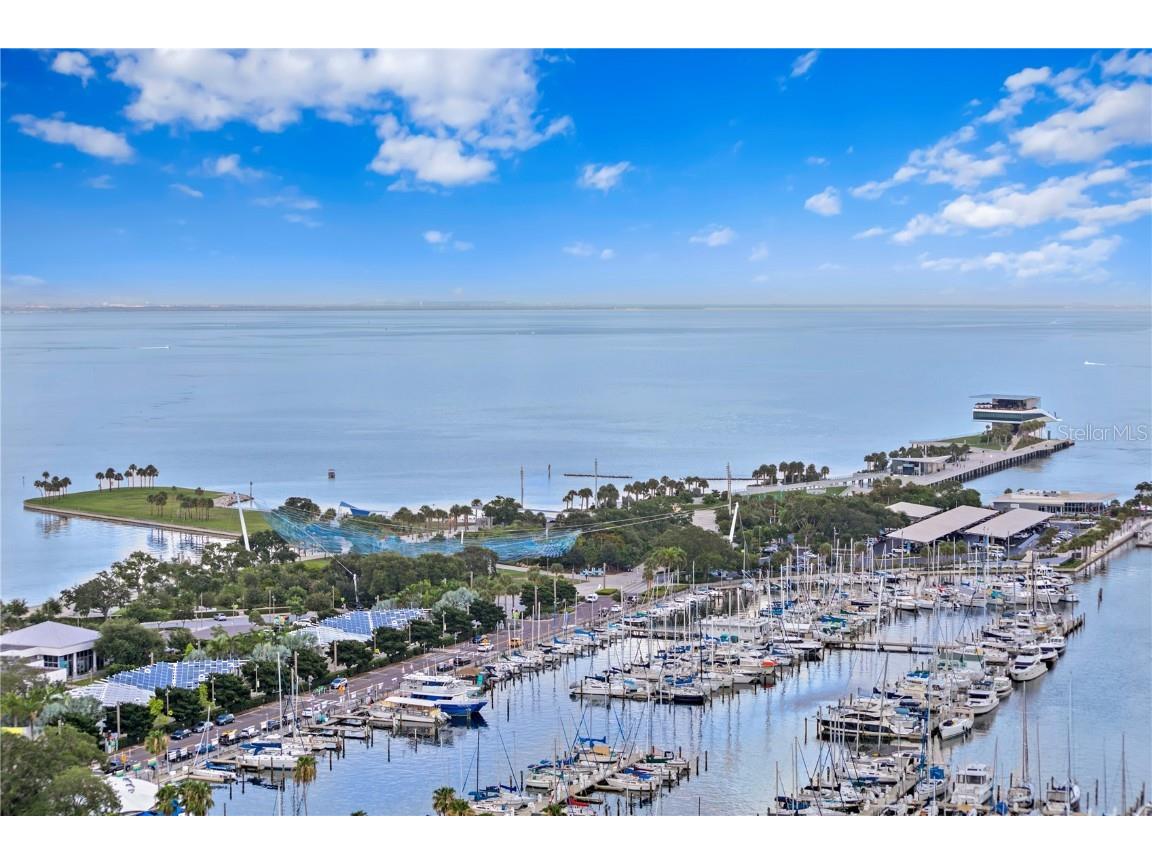 100 1st Avenue N #2302 Saint Petersburg FL 33701 - TAMPA BAY U8251880 image1