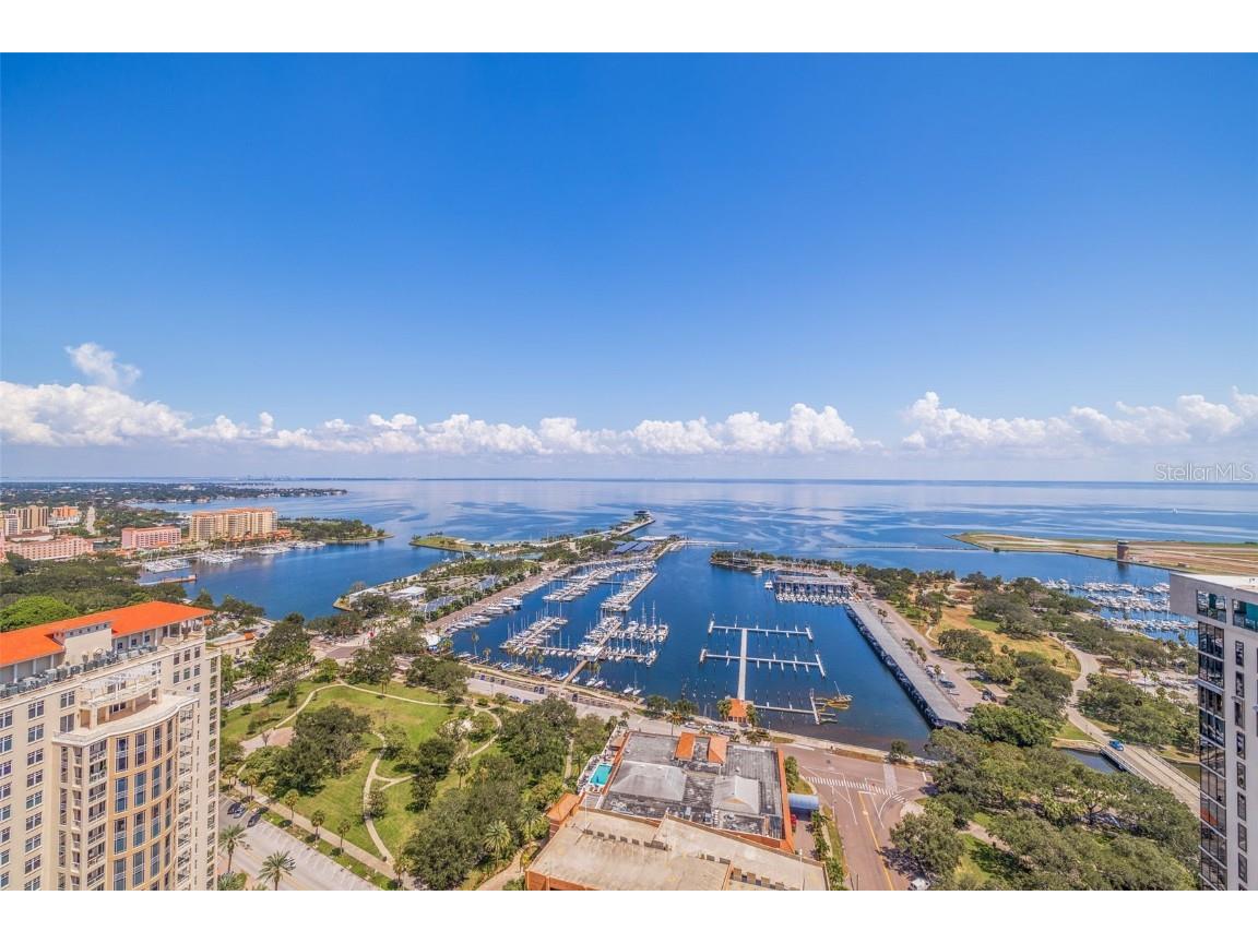 100 1st Avenue N #3102 Saint Petersburg FL 33701 U8215771 image1