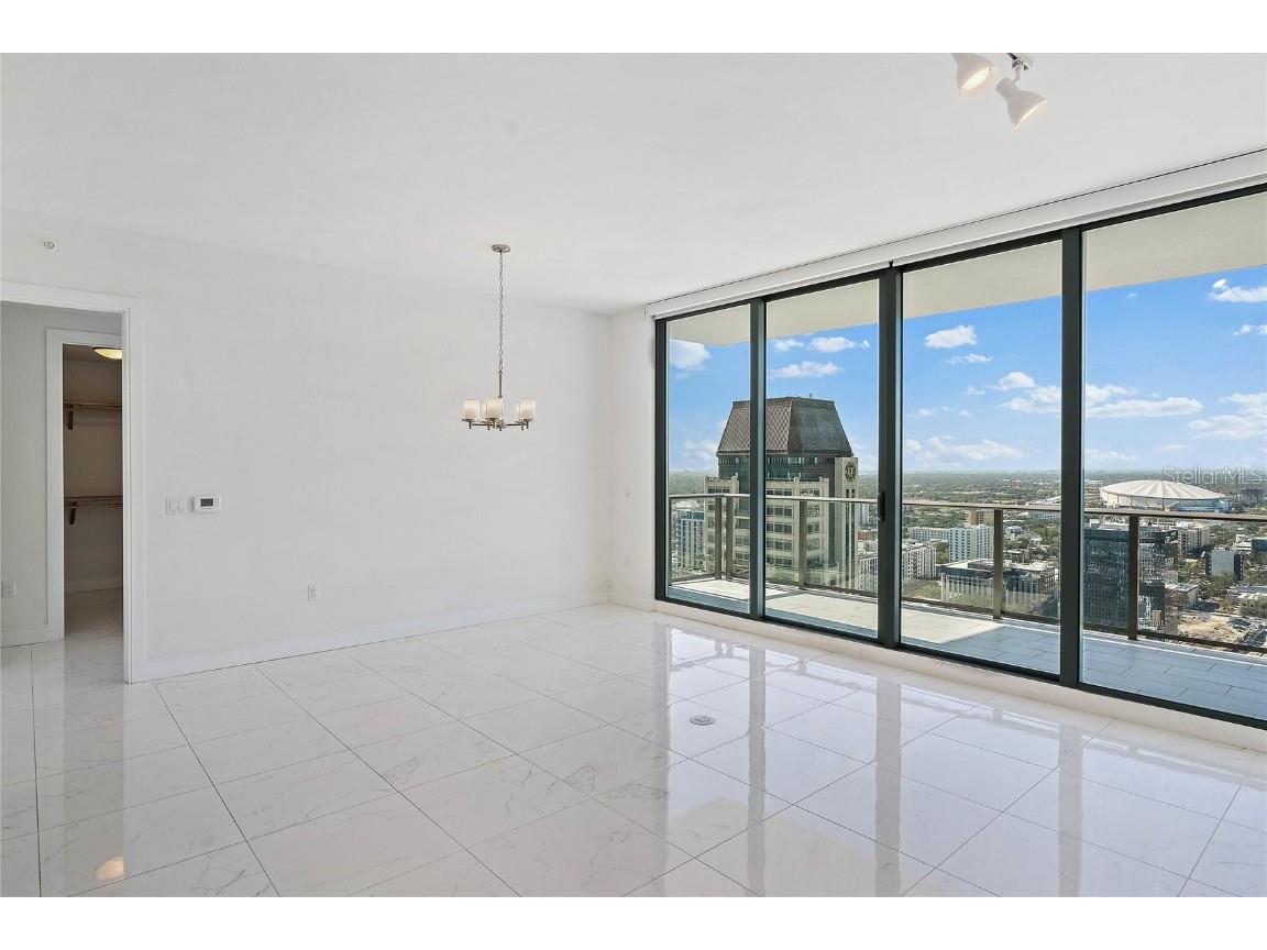 100 1st Avenue N #3307 Saint Petersburg FL 33701 TB8435316 image8