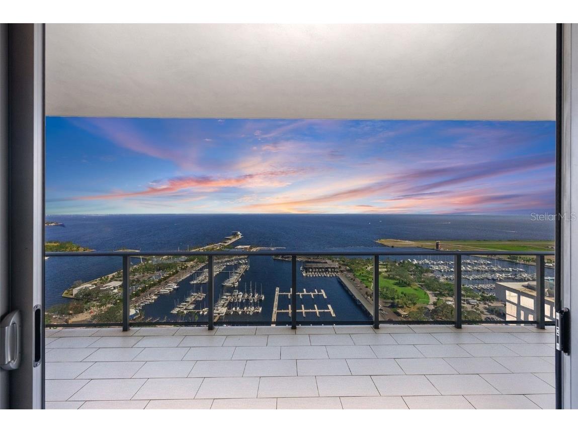 100 1st Avenue N #3403 Saint Petersburg FL 33701 - TAMPA BAY TB8321738 image1