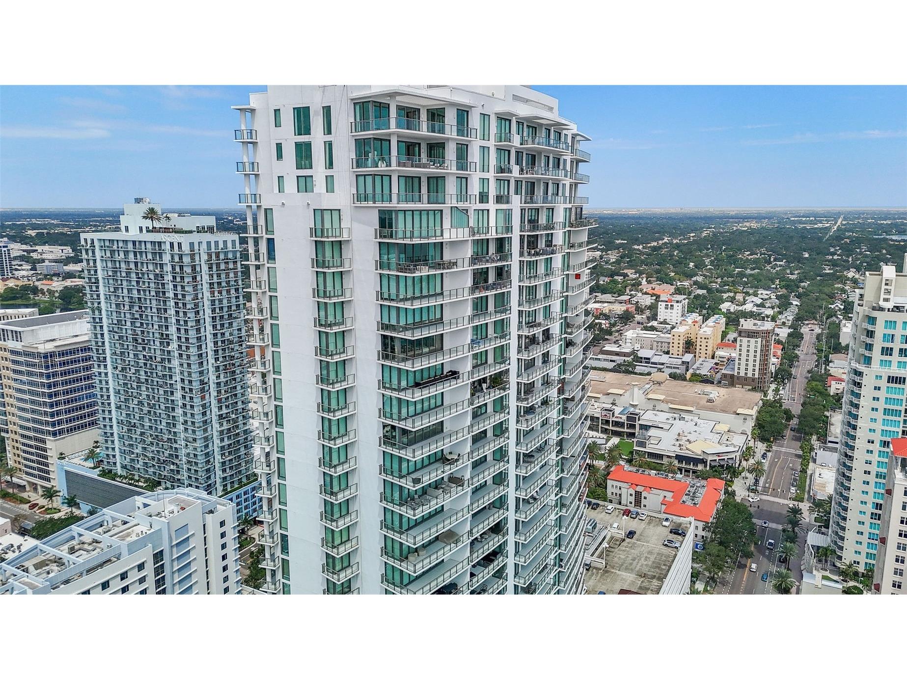 100 1st Avenue N #3404 Saint Petersburg FL 33701 TB8478222 image6
