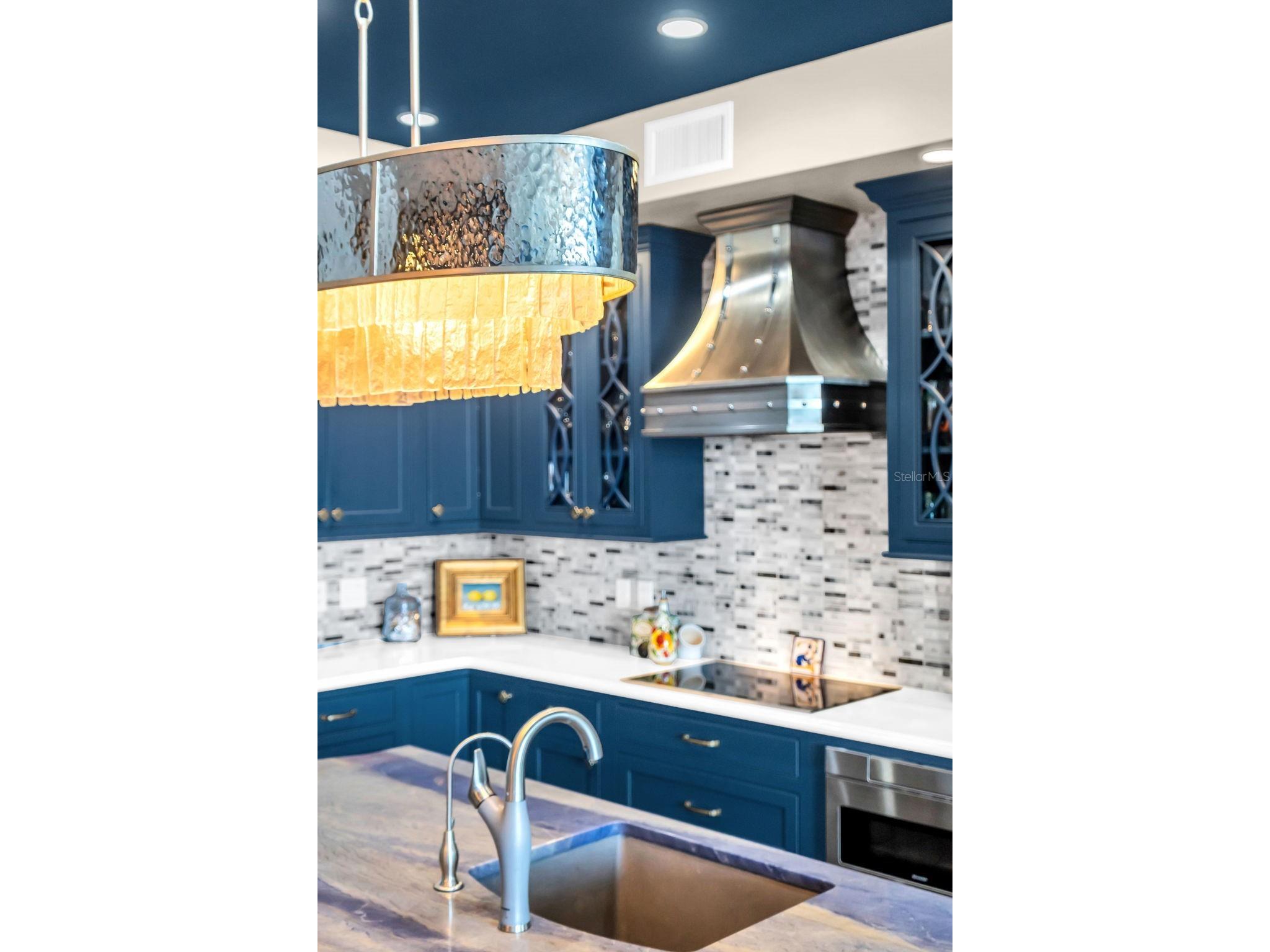 100 1st Avenue N #3404 Saint Petersburg FL 33701 TB8478222 image9
