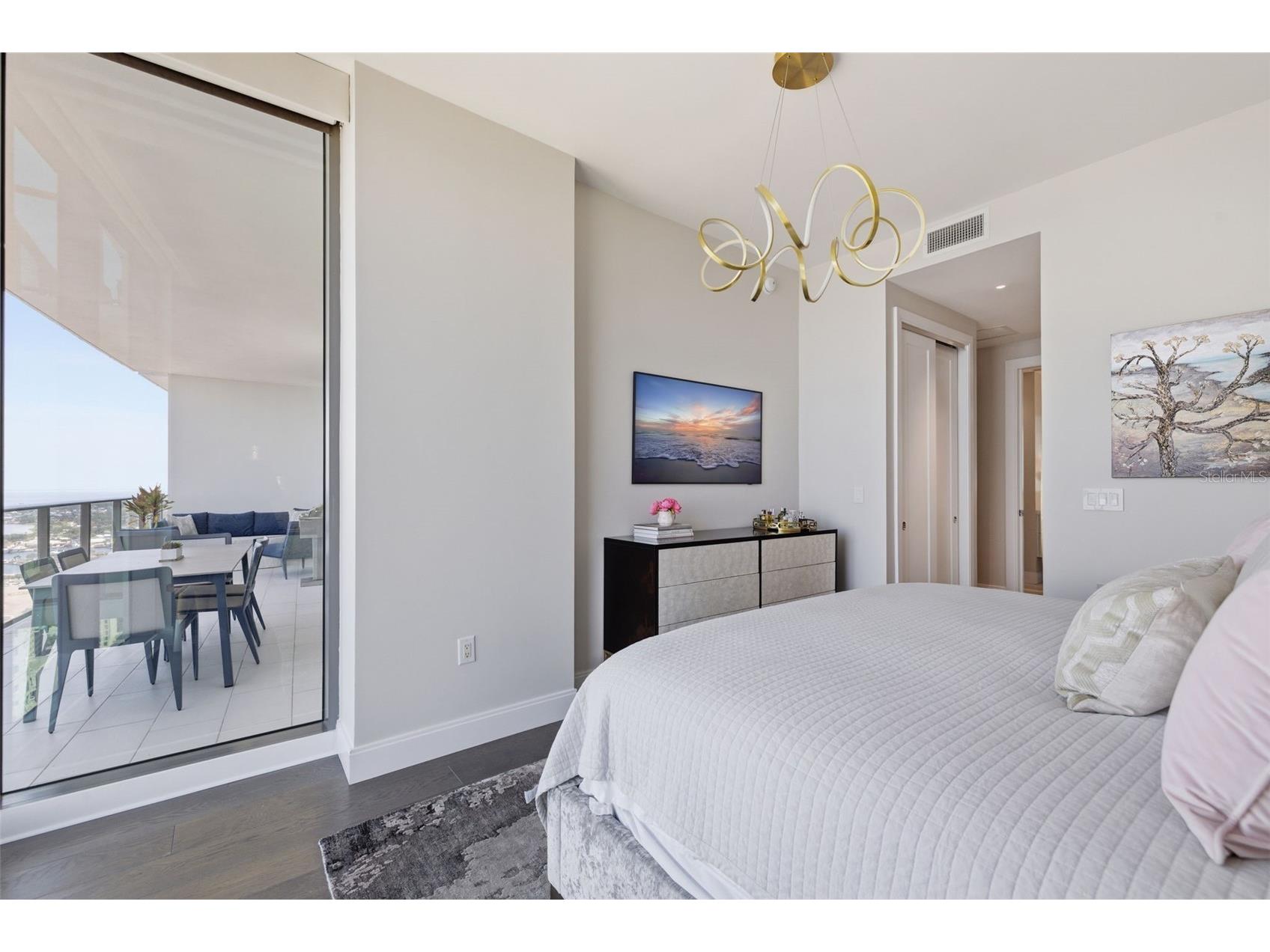 100 1st Avenue N #3802 Saint Petersburg FL 33701 - TAMPA BAY TB8517636 image30