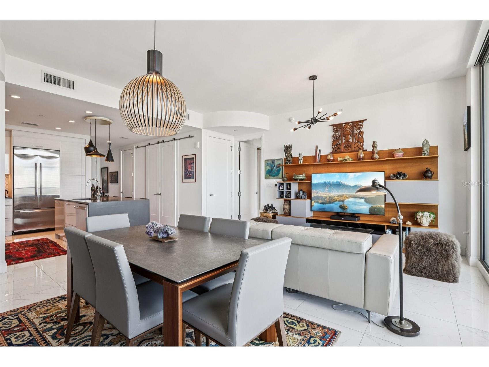 100 1st Avenue N #3806 Saint Petersburg FL 33701 TB8468305 image10