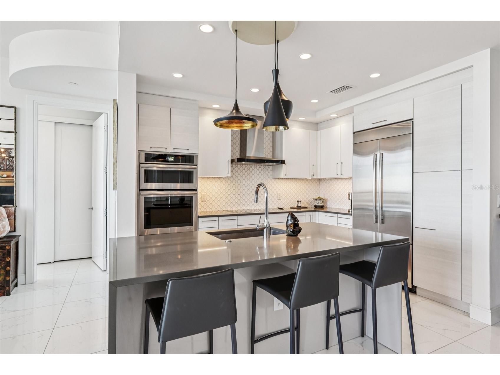 100 1st Avenue N #3806 Saint Petersburg FL 33701 TB8468305 image16